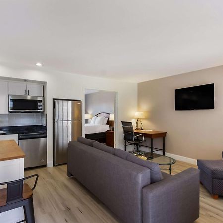 Surestay Plus Hotel By Best Western Tempe University Exterior foto