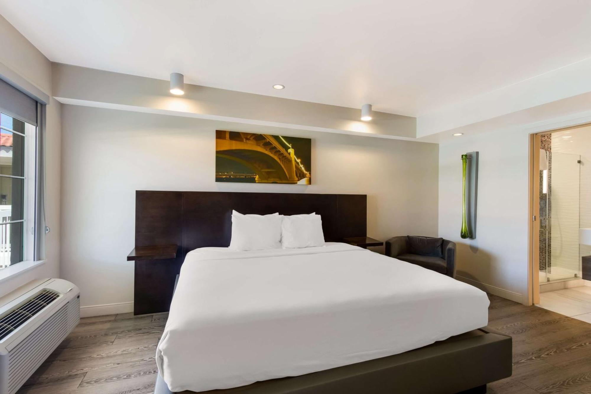Surestay Plus Hotel By Best Western Tempe University Exterior foto