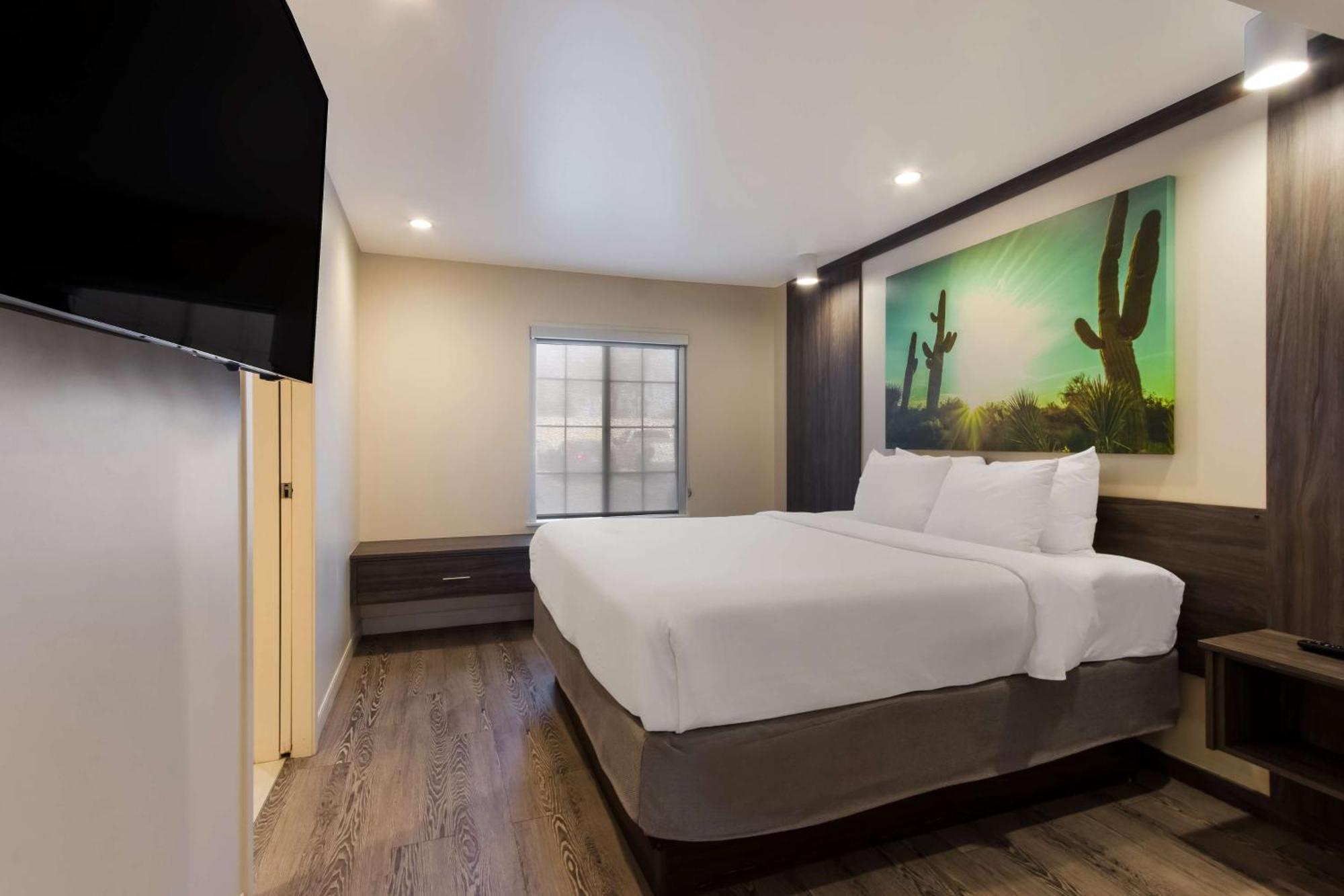 Surestay Plus Hotel By Best Western Tempe University Exterior foto