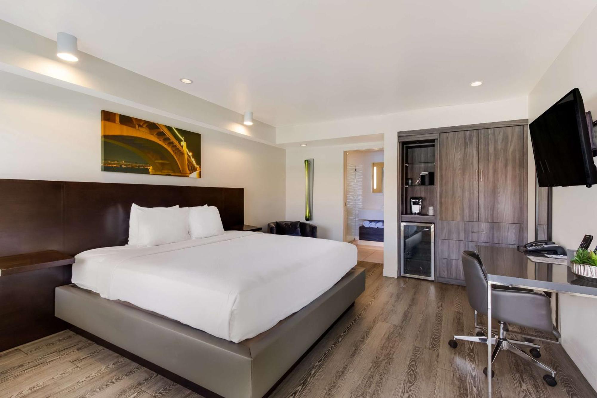 Surestay Plus Hotel By Best Western Tempe University Exterior foto