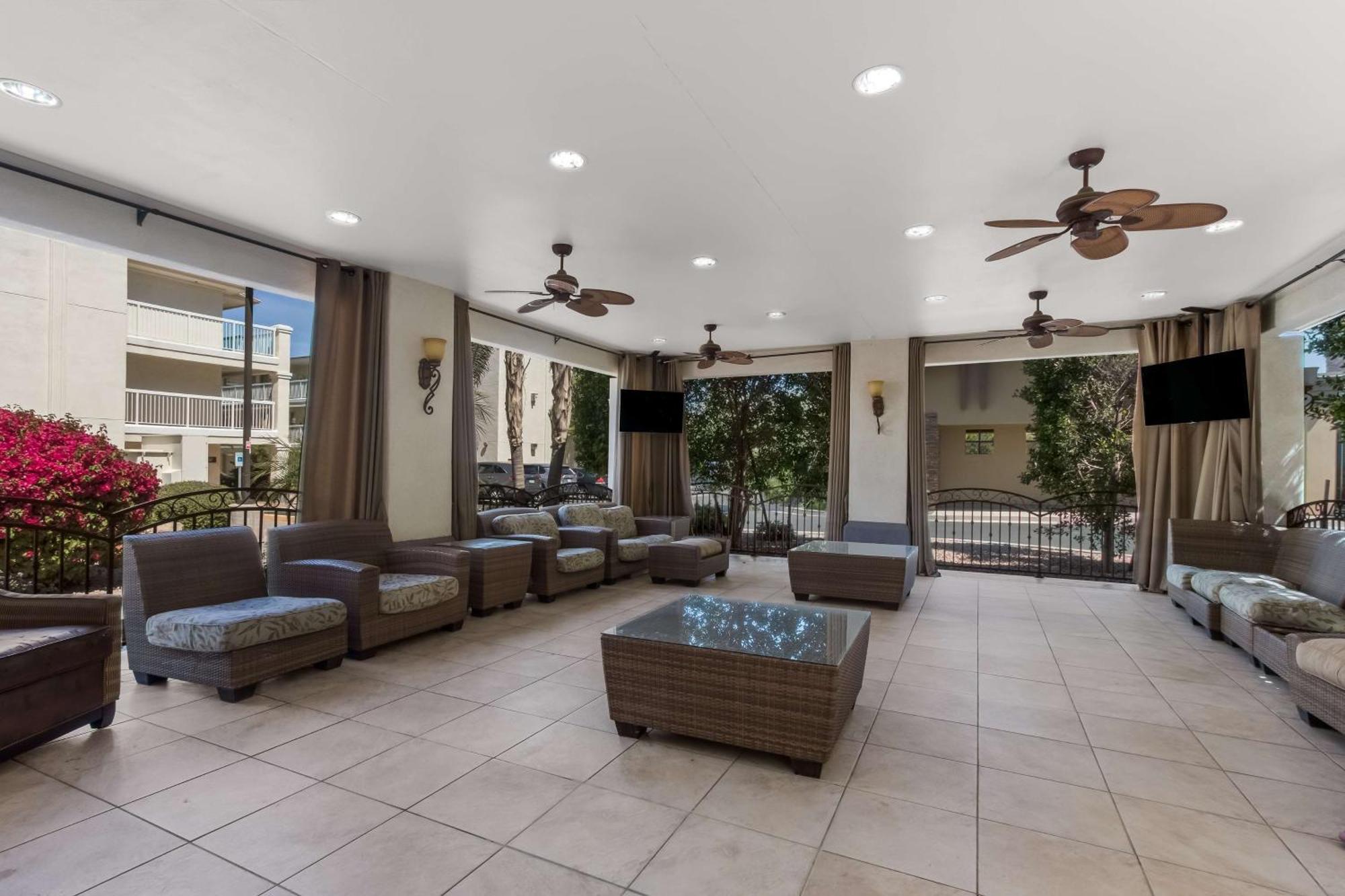 Surestay Plus Hotel By Best Western Tempe University Exterior foto