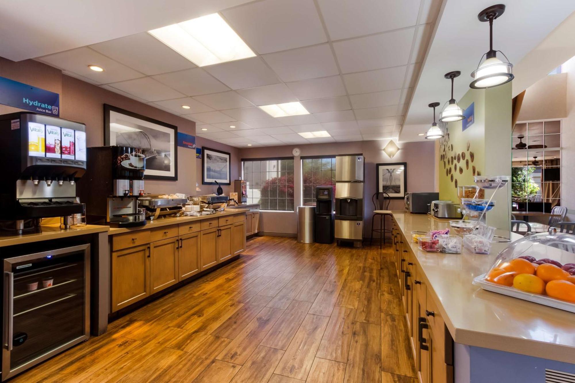 Surestay Plus Hotel By Best Western Tempe University Exterior foto